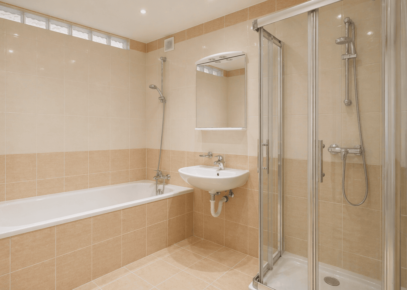 3 bedroom with open-plan kitchen flat to rent, 90 m², Milevská, Prague, Prague 3 bedroom with open-plan kitchen flat to rent, 90 m², Milevská, Prague, Prague