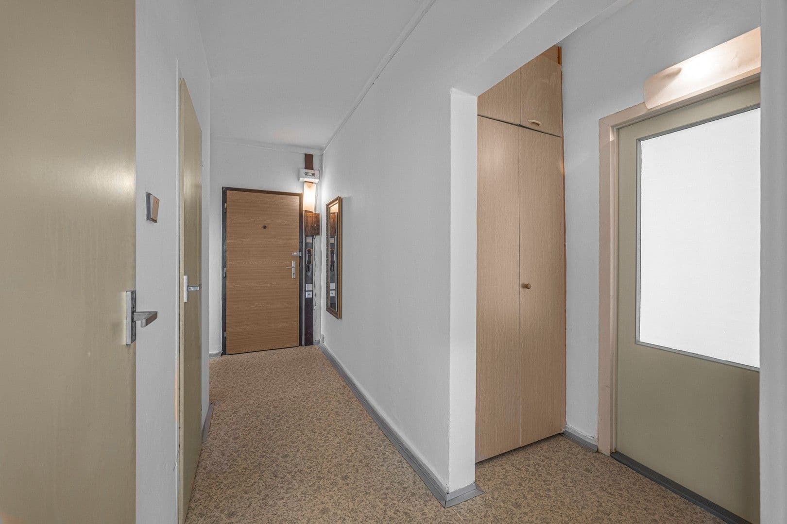 3 bedroom flat to rent, 69 m², Geologická, Prague, Prague 3 bedroom flat to rent, 69 m², Geologická, Prague, Prague