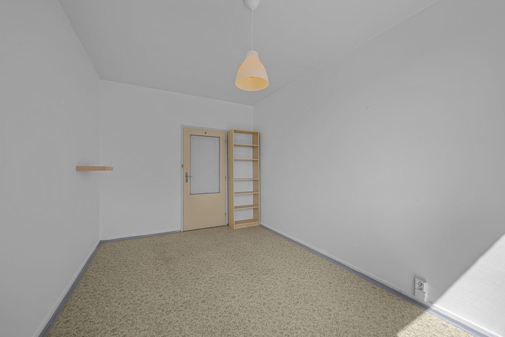 3 bedroom flat to rent, 69 m², Geologická, Prague, Prague 3 bedroom flat to rent, 69 m², Geologická, Prague, Prague