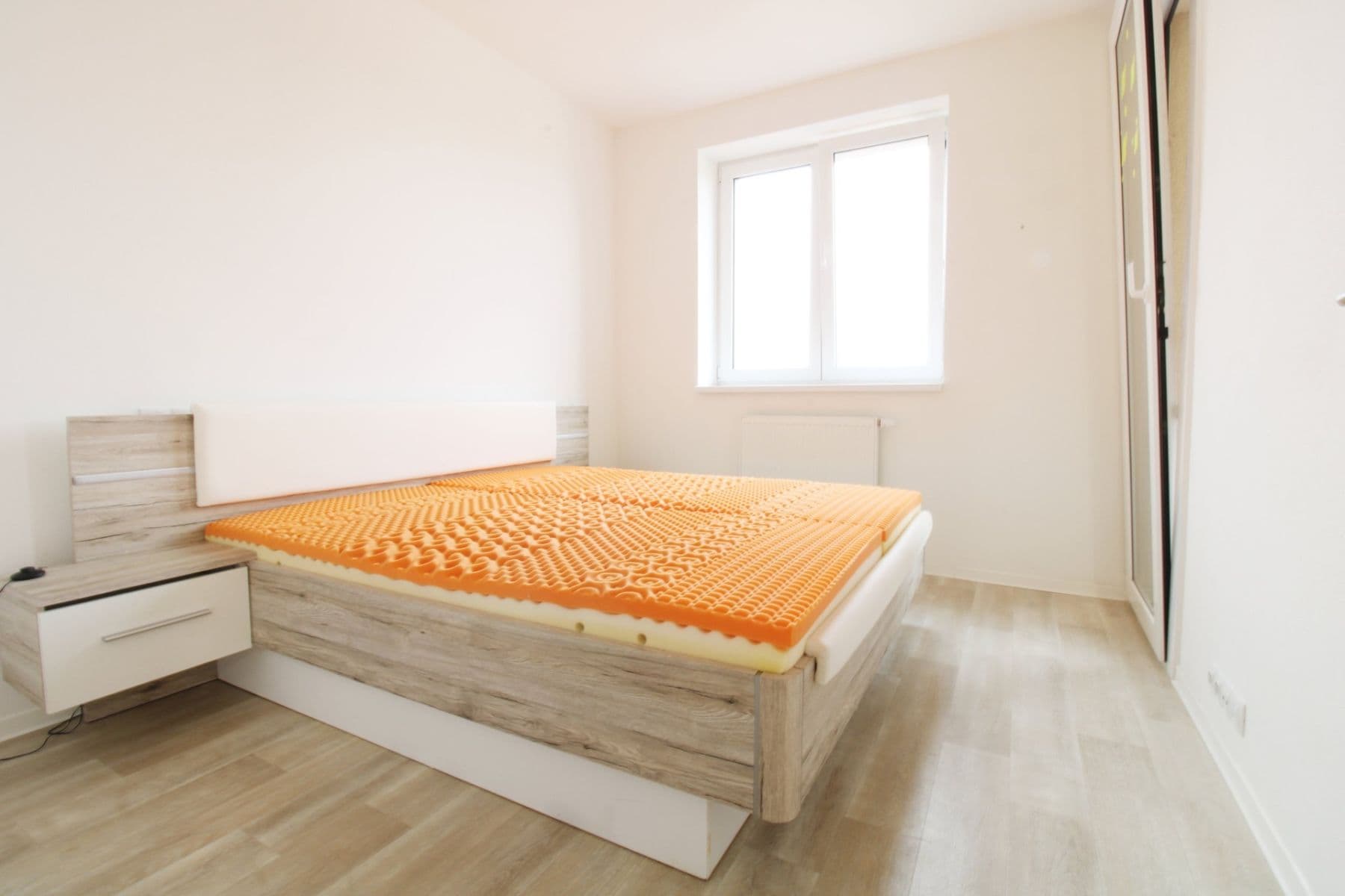 1 bedroom with open-plan kitchen flat to rent, 49 m², Plovární, Plzeň, Plzeňský Region 1 bedroom with open-plan kitchen flat to rent, 49 m², Plovární, Plzeň, Plzeňský Region