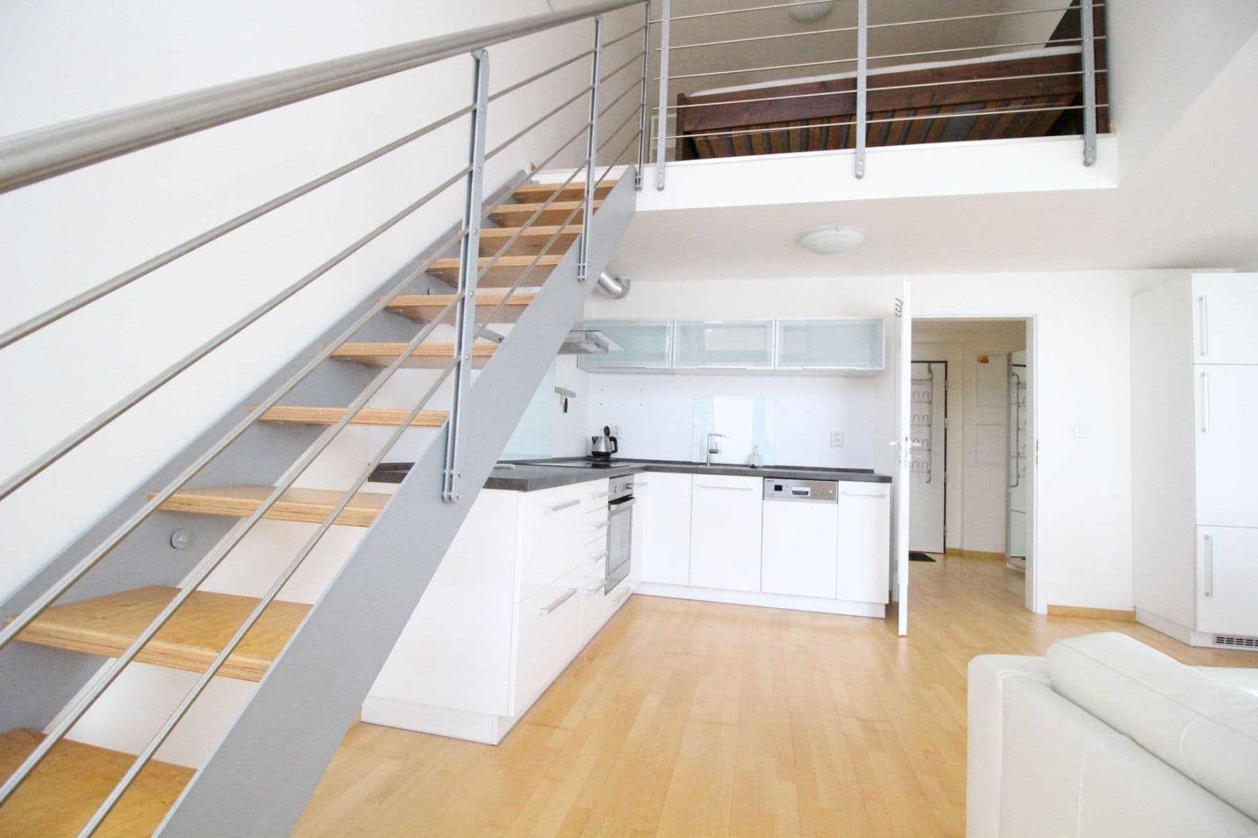 1 bedroom with open-plan kitchen flat to rent, 45 m², U libeňského pivovaru, Prague, Prague 1 bedroom with open-plan kitchen flat to rent, 45 m², U libeňského pivovaru, Prague, Prague