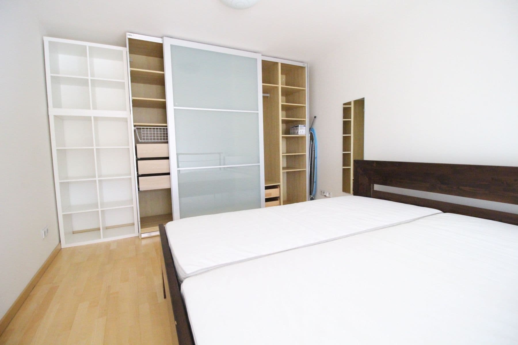 1 bedroom with open-plan kitchen flat to rent, 45 m², U libeňského pivovaru, Prague, Prague 1 bedroom with open-plan kitchen flat to rent, 45 m², U libeňského pivovaru, Prague, Prague