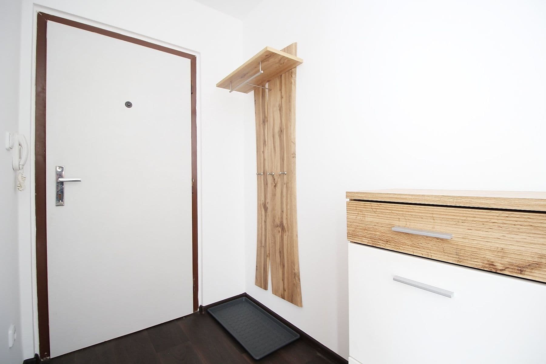 1 bedroom with open-plan kitchen flat to rent, 49 m², Za Parkem, Dobřichovice, Středočeský Region 1 bedroom with open-plan kitchen flat to rent, 49 m², Za Parkem, Dobřichovice, Středočeský Region