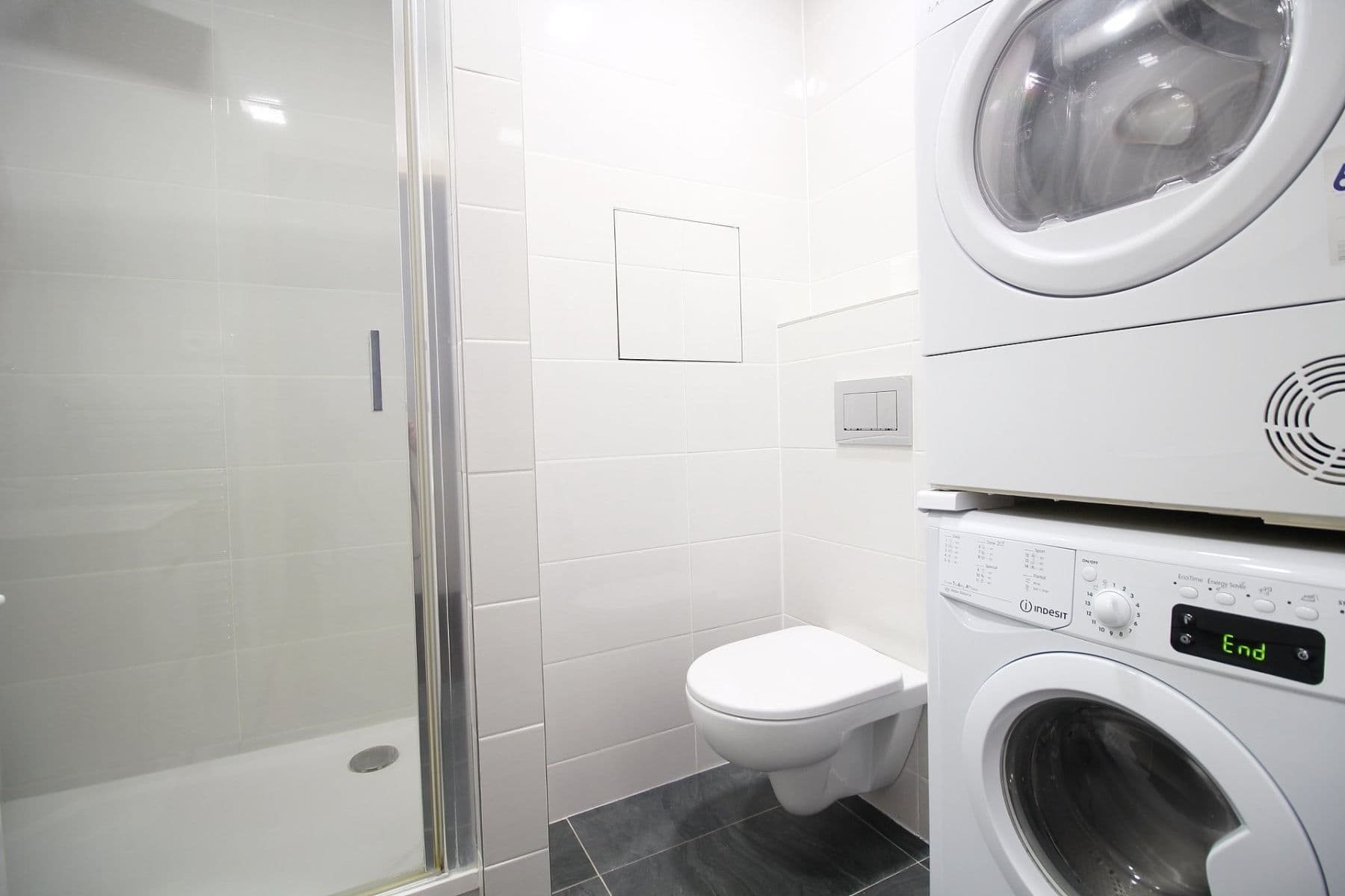 1 bedroom with open-plan kitchen flat to rent, 49 m², Za Parkem, Dobřichovice, Středočeský Region 1 bedroom with open-plan kitchen flat to rent, 49 m², Za Parkem, Dobřichovice, Středočeský Region