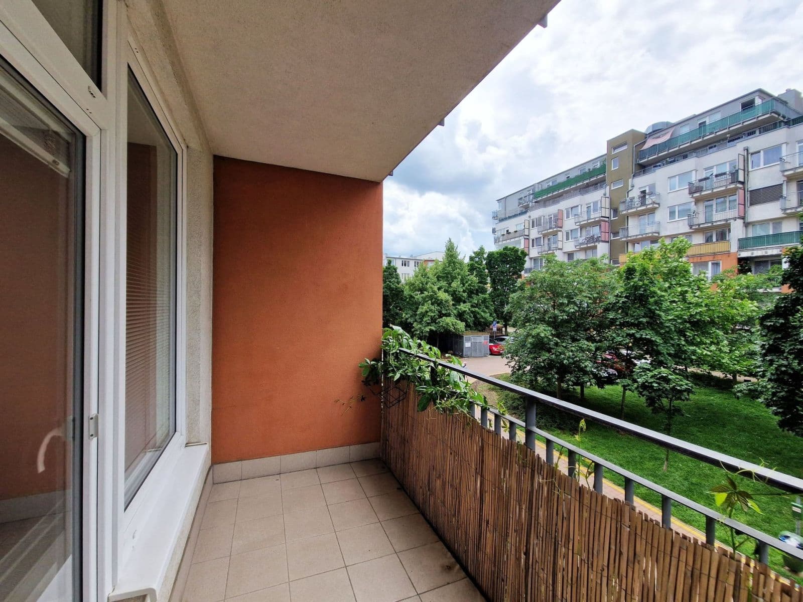 1 bedroom with open-plan kitchen flat to rent, 51 m², Pod Harfou, Prague, Prague 1 bedroom with open-plan kitchen flat to rent, 51 m², Pod Harfou, Prague, Prague