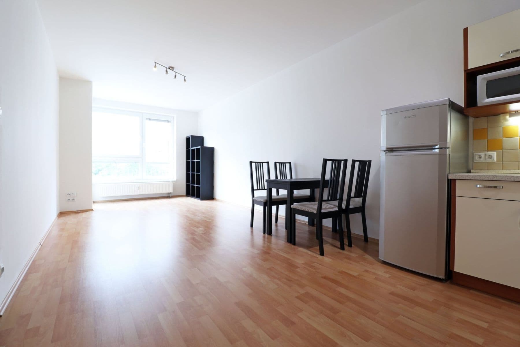 1 bedroom with open-plan kitchen flat to rent, 51 m², Pod Harfou, Prague, Prague 1 bedroom with open-plan kitchen flat to rent, 51 m², Pod Harfou, Prague, Prague