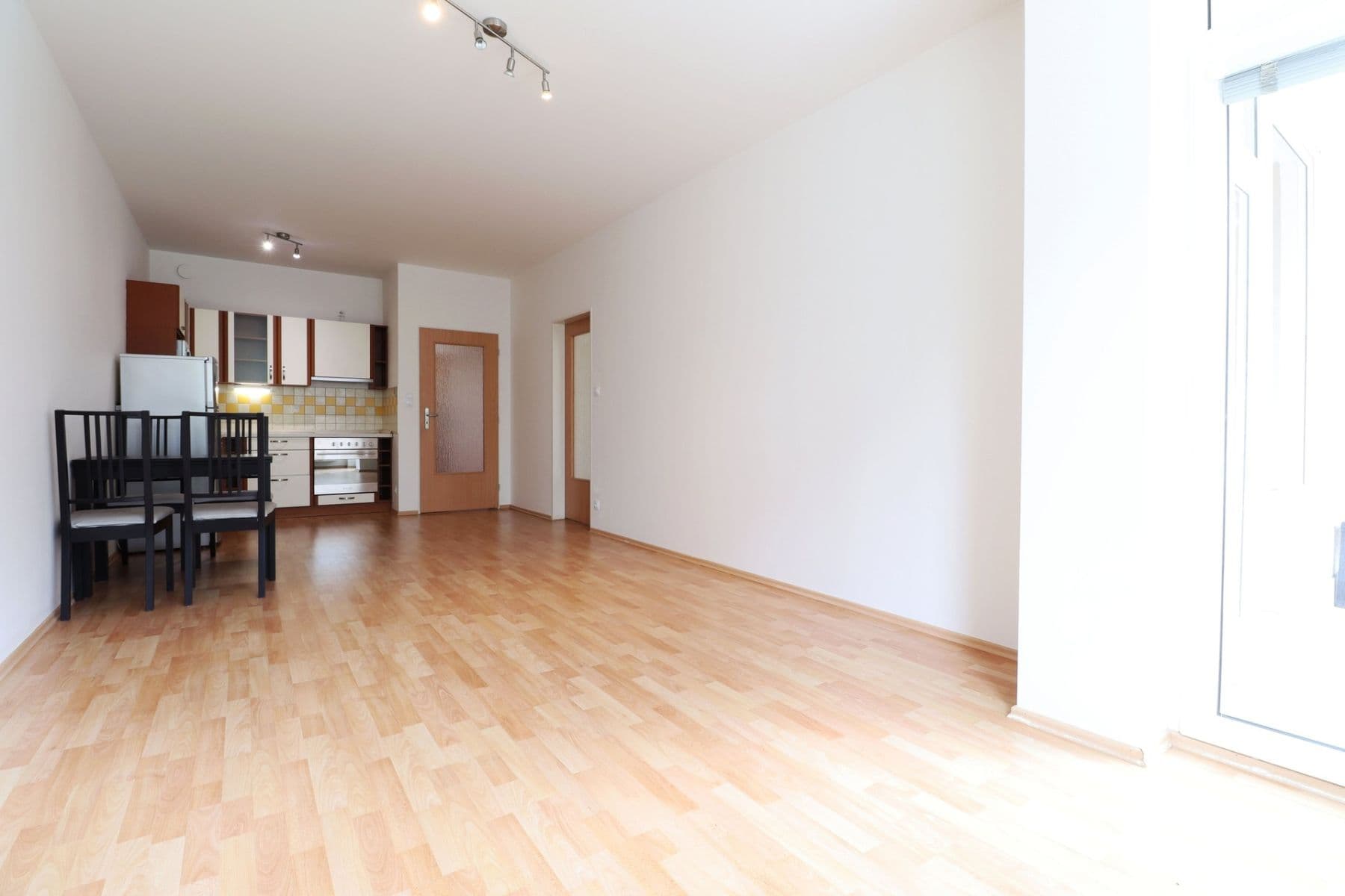 1 bedroom with open-plan kitchen flat to rent, 51 m², Pod Harfou, Prague, Prague 1 bedroom with open-plan kitchen flat to rent, 51 m², Pod Harfou, Prague, Prague
