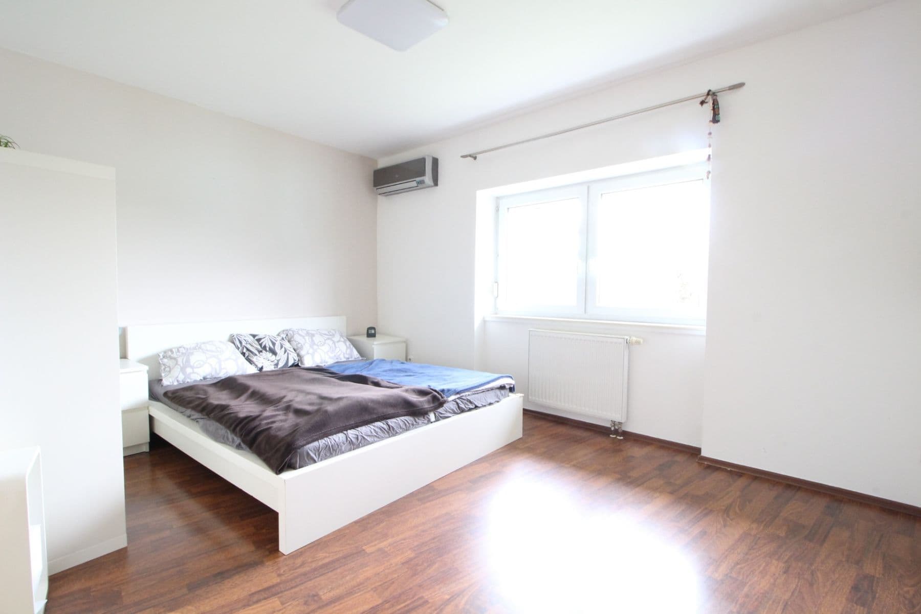 2 bedroom with open-plan kitchen flat to rent, 111 m², Za zahradami, Prague, Prague 2 bedroom with open-plan kitchen flat to rent, 111 m², Za zahradami, Prague, Prague