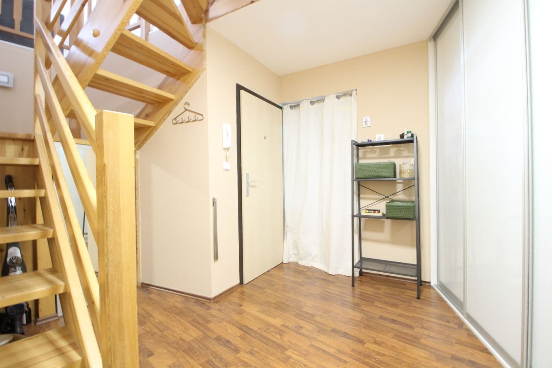 2 bedroom with open-plan kitchen flat to rent, 111 m², Za zahradami, Prague, Prague 2 bedroom with open-plan kitchen flat to rent, 111 m², Za zahradami, Prague, Prague
