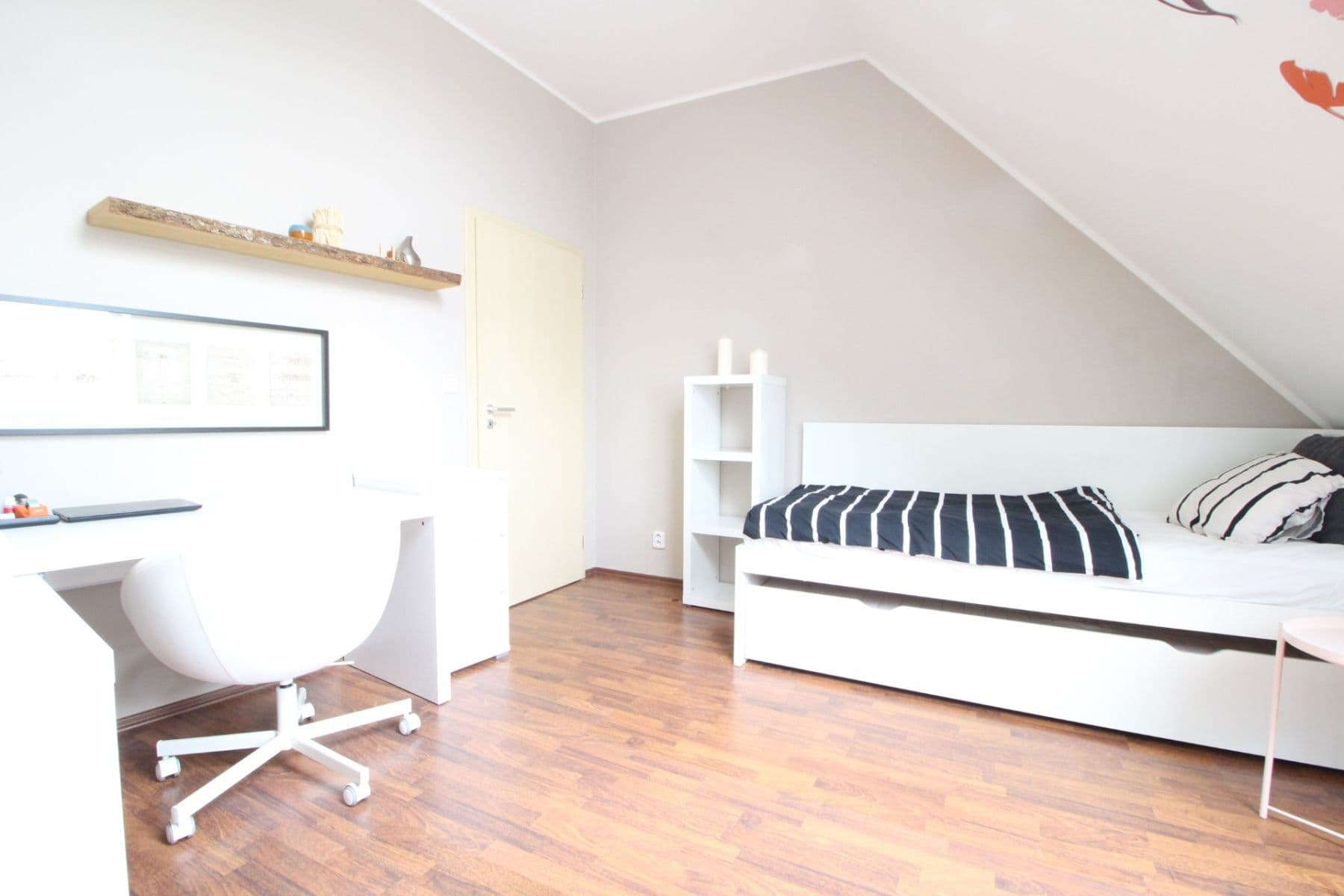 2 bedroom with open-plan kitchen flat to rent, 111 m², Za zahradami, Prague, Prague 2 bedroom with open-plan kitchen flat to rent, 111 m², Za zahradami, Prague, Prague