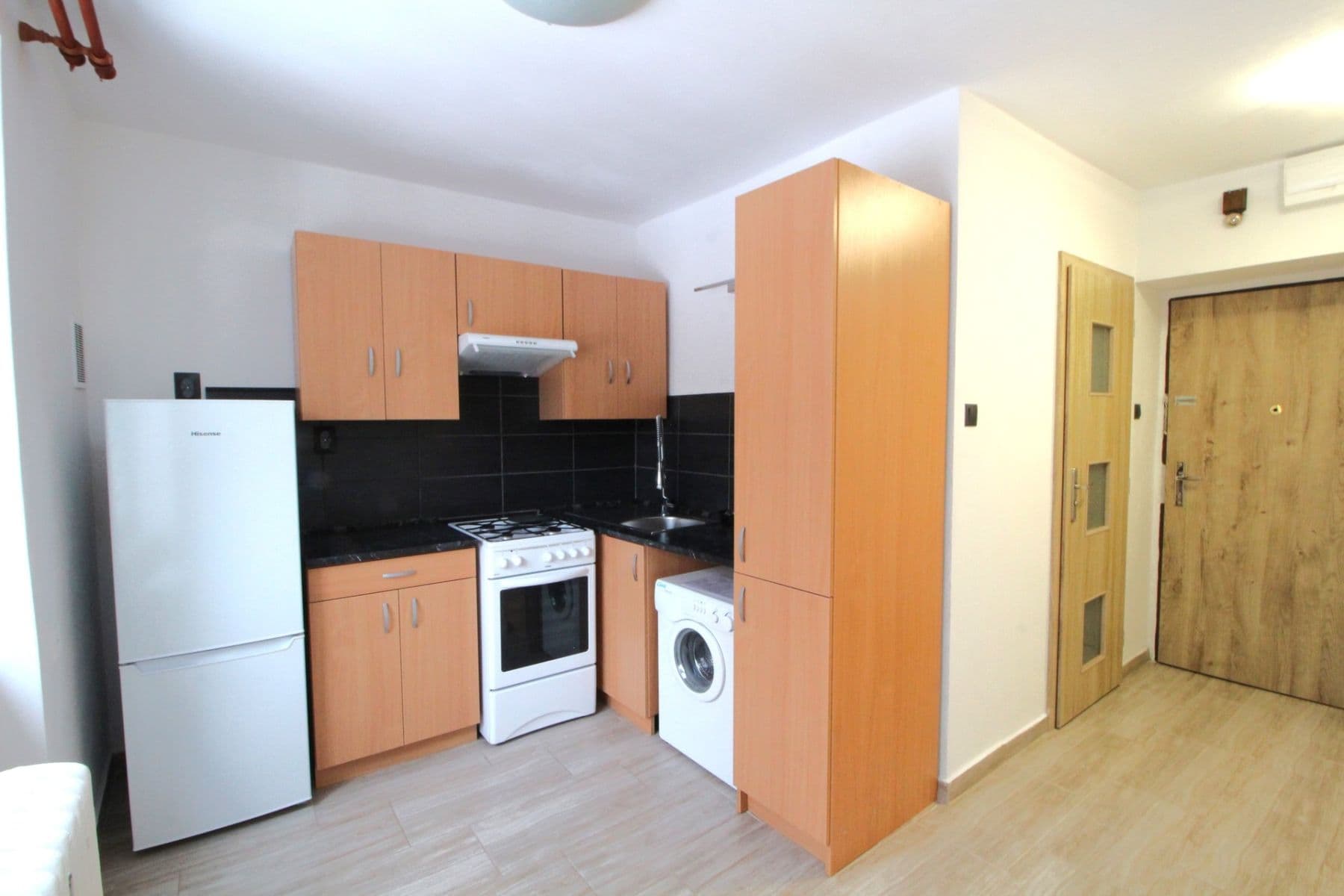 1 bedroom flat to rent, 32 m², Sevastopolská, Kladno, Středočeský Region 1 bedroom flat to rent, 32 m², Sevastopolská, Kladno, Středočeský Region