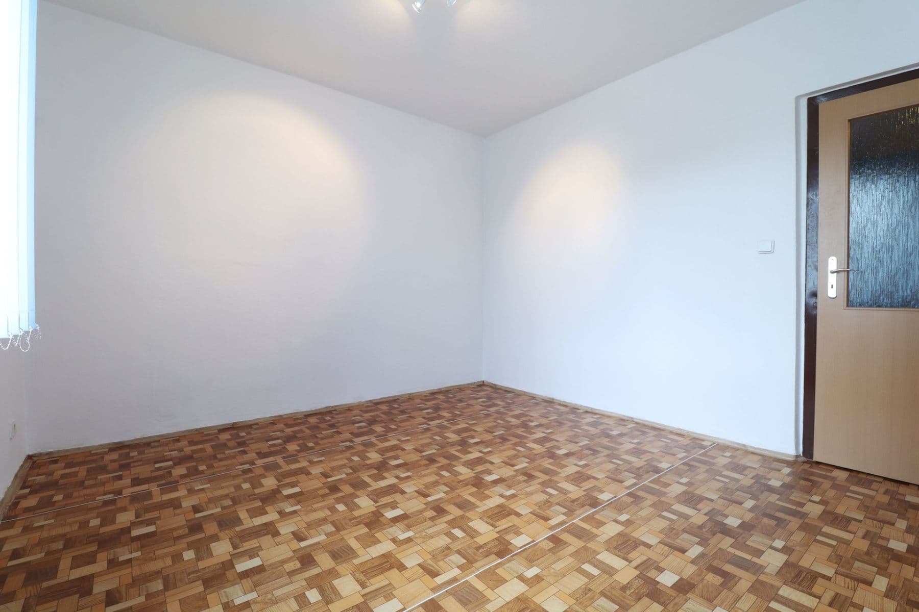 3 bedroom flat to rent, 66 m², Křivoklátská, Prague, Prague 3 bedroom flat to rent, 66 m², Křivoklátská, Prague, Prague