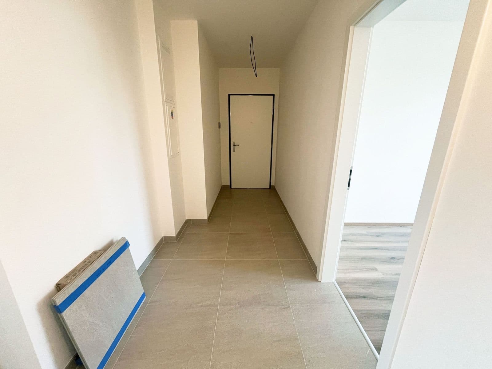 2 bedroom with open-plan kitchen flat to rent, 72 m², Hodkovická, Prague, Prague 2 bedroom with open-plan kitchen flat to rent, 72 m², Hodkovická, Prague, Prague