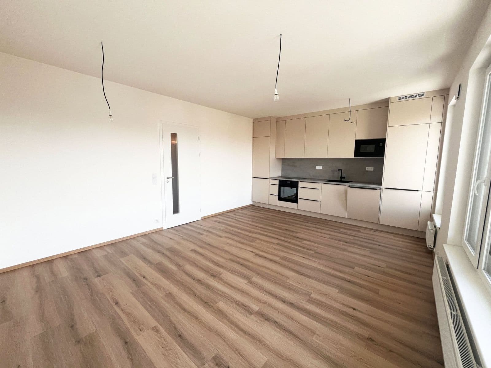 2 bedroom with open-plan kitchen flat to rent, 72 m², Hodkovická, Prague, Prague 2 bedroom with open-plan kitchen flat to rent, 72 m², Hodkovická, Prague, Prague