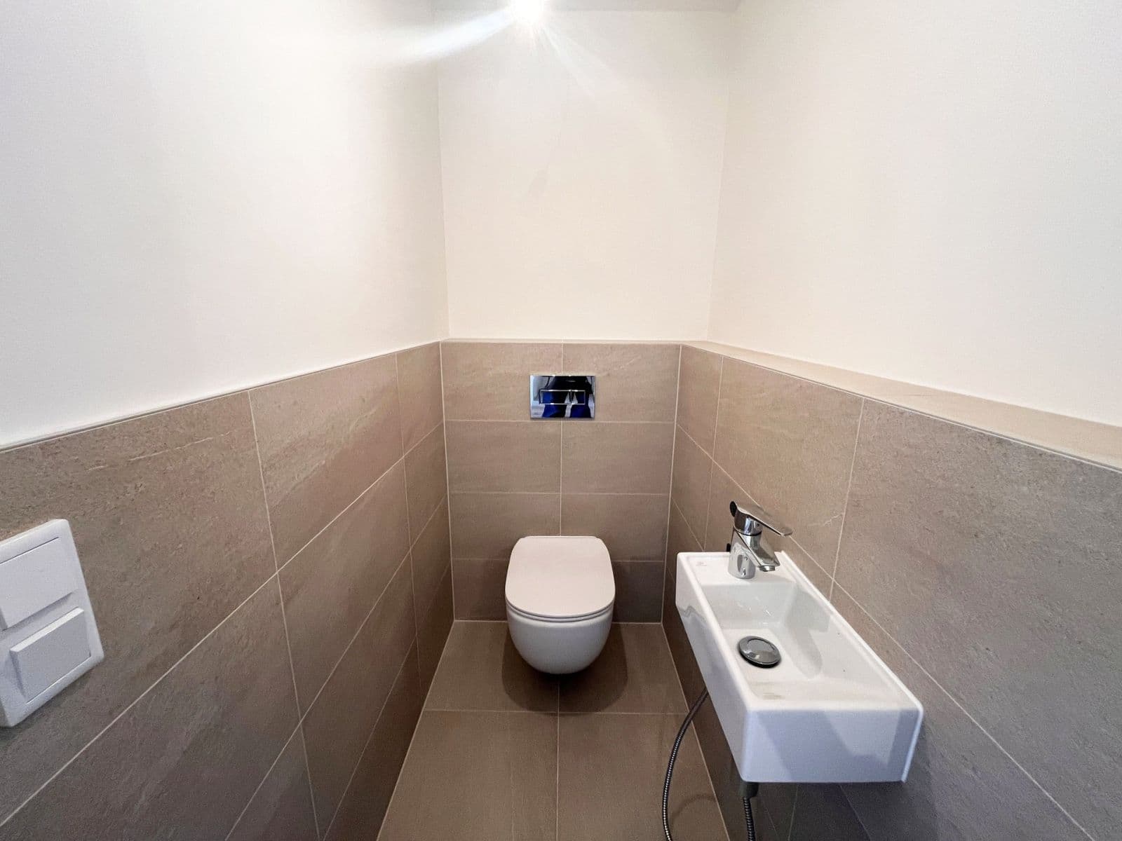 2 bedroom with open-plan kitchen flat to rent, 72 m², Hodkovická, Prague, Prague 2 bedroom with open-plan kitchen flat to rent, 72 m², Hodkovická, Prague, Prague