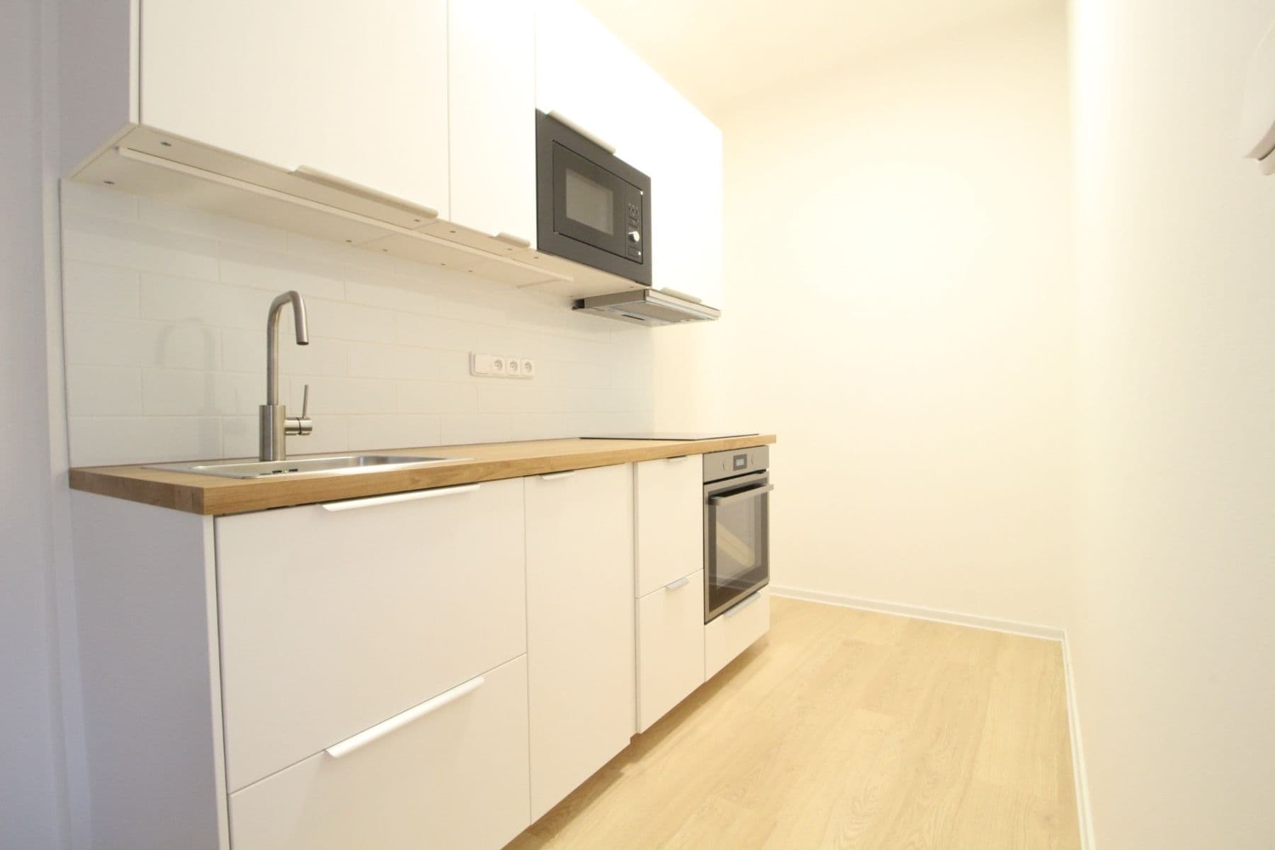 1 bedroom with open-plan kitchen flat to rent, 40 m², Koulova, Prague, Prague 1 bedroom with open-plan kitchen flat to rent, 40 m², Koulova, Prague, Prague