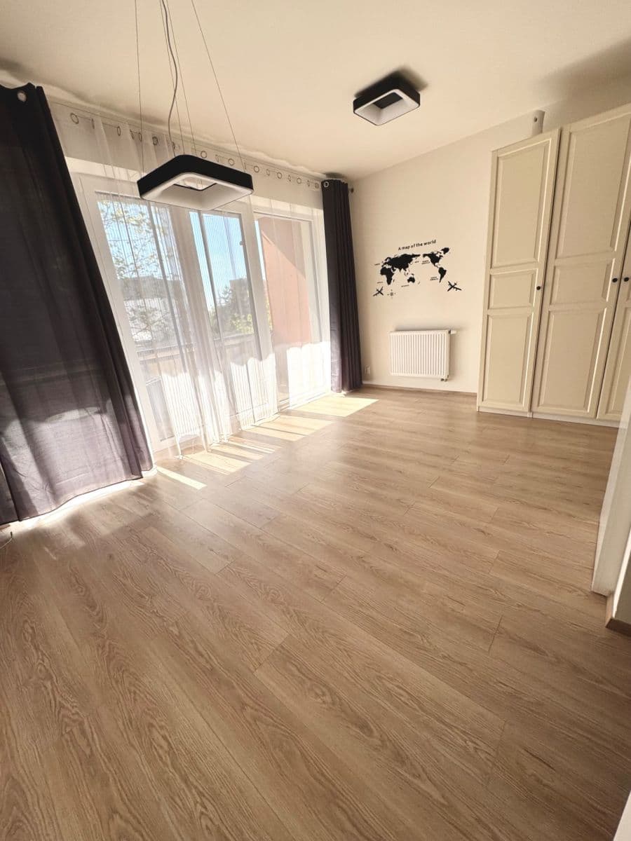 Studio flat to rent, 42 m², Hřbitovní, Plzeň, Plzeňský Region Studio flat to rent, 42 m², Hřbitovní, Plzeň, Plzeňský Region