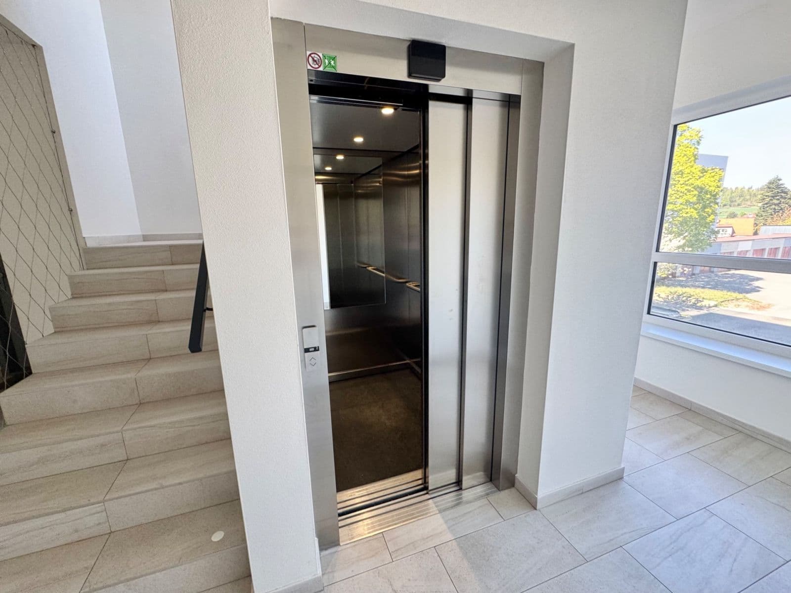 Studio flat to rent, 42 m², Hřbitovní, Plzeň, Plzeňský Region Studio flat to rent, 42 m², Hřbitovní, Plzeň, Plzeňský Region