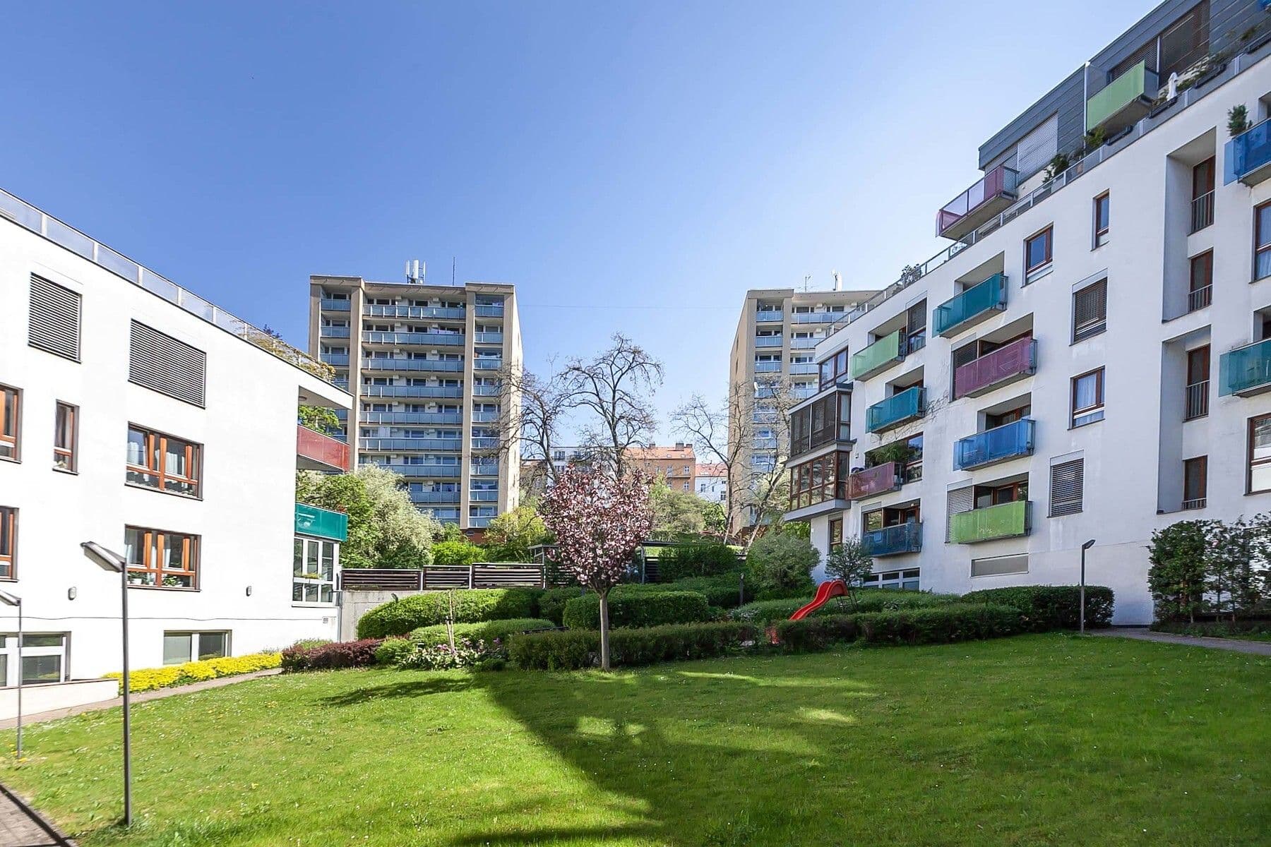 2 bedroom with open-plan kitchen flat for sale, 101 m², Brabcova, Prague, Prague 2 bedroom with open-plan kitchen flat for sale, 101 m², Brabcova, Prague, Prague