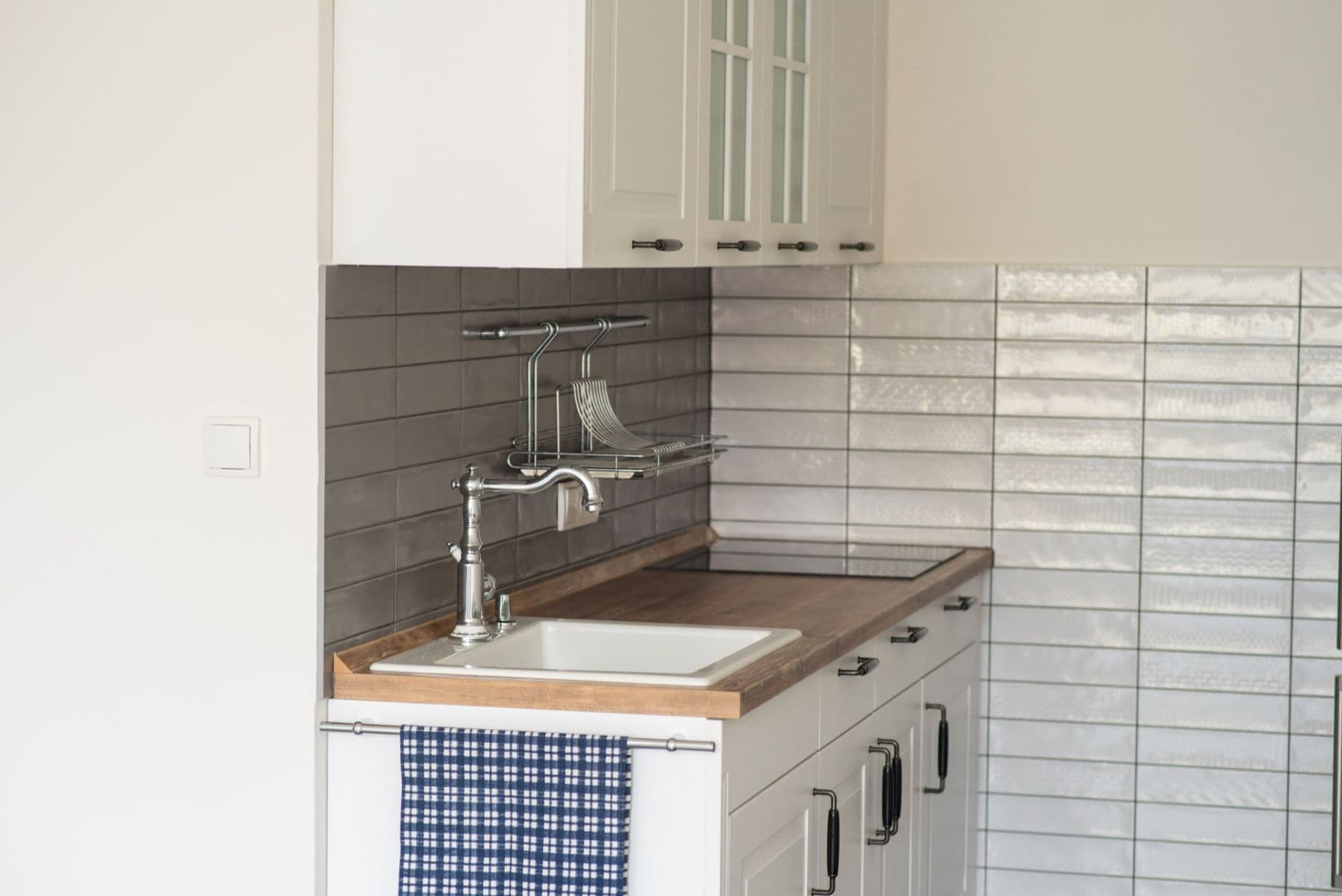 1 bedroom with open-plan kitchen flat to rent, 44 m², Uherská, Prague, Prague 1 bedroom with open-plan kitchen flat to rent, 44 m², Uherská, Prague, Prague