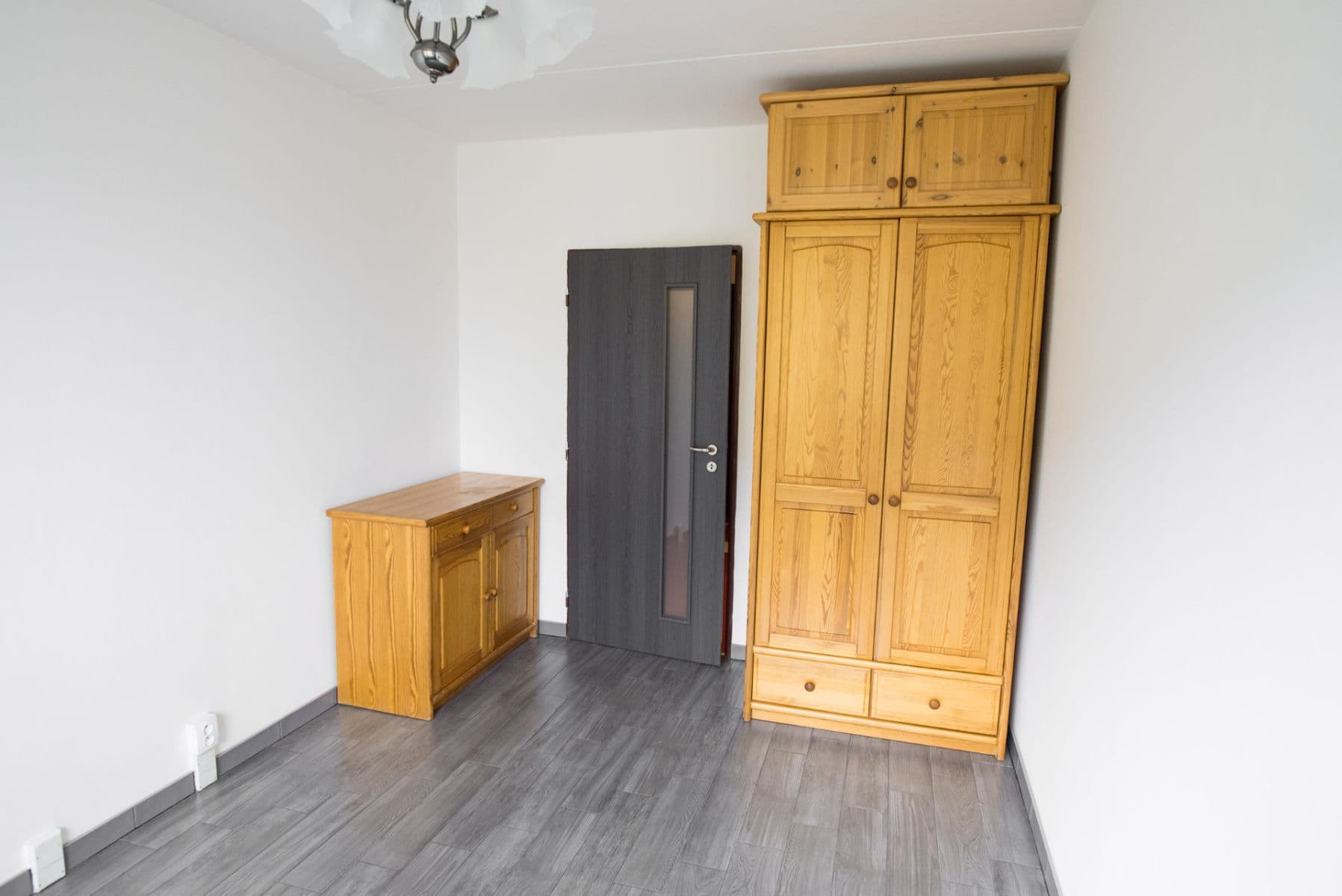 1 bedroom with open-plan kitchen flat to rent, 44 m², Uherská, Prague, Prague 1 bedroom with open-plan kitchen flat to rent, 44 m², Uherská, Prague, Prague