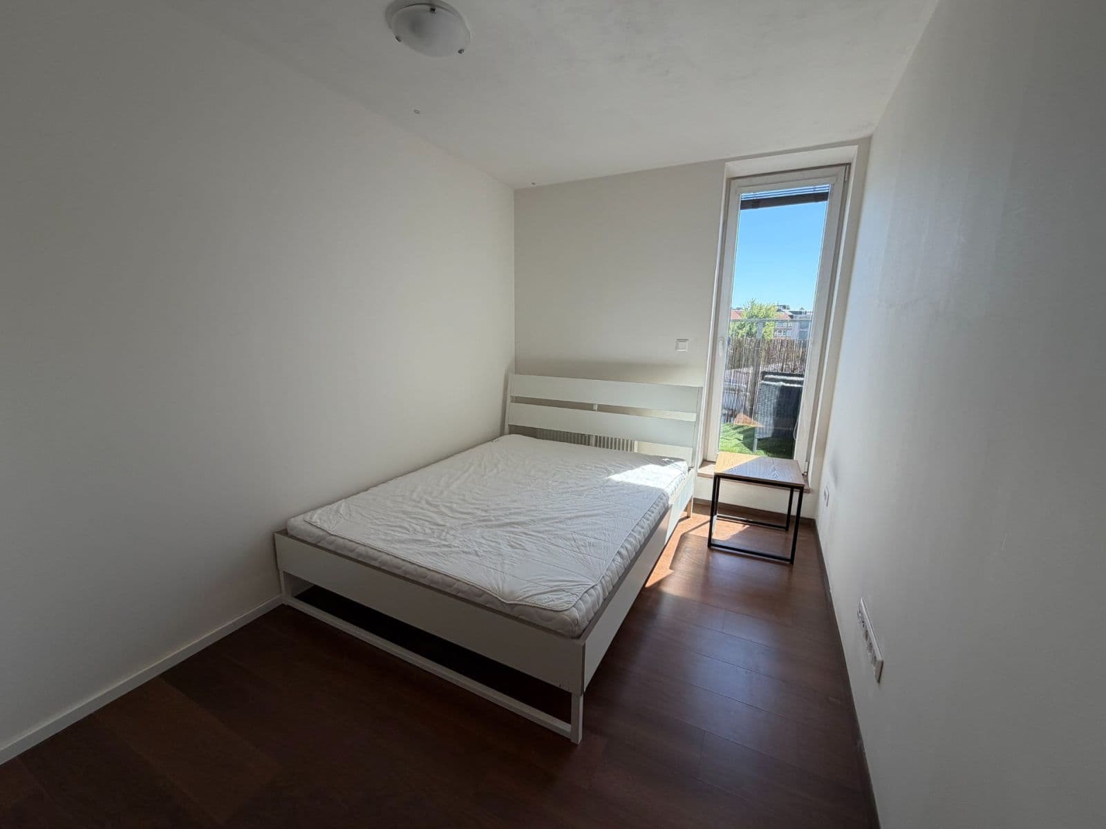 1 bedroom with open-plan kitchen flat to rent, 49 m², Jankovcova, Prague, Prague 1 bedroom with open-plan kitchen flat to rent, 49 m², Jankovcova, Prague, Prague