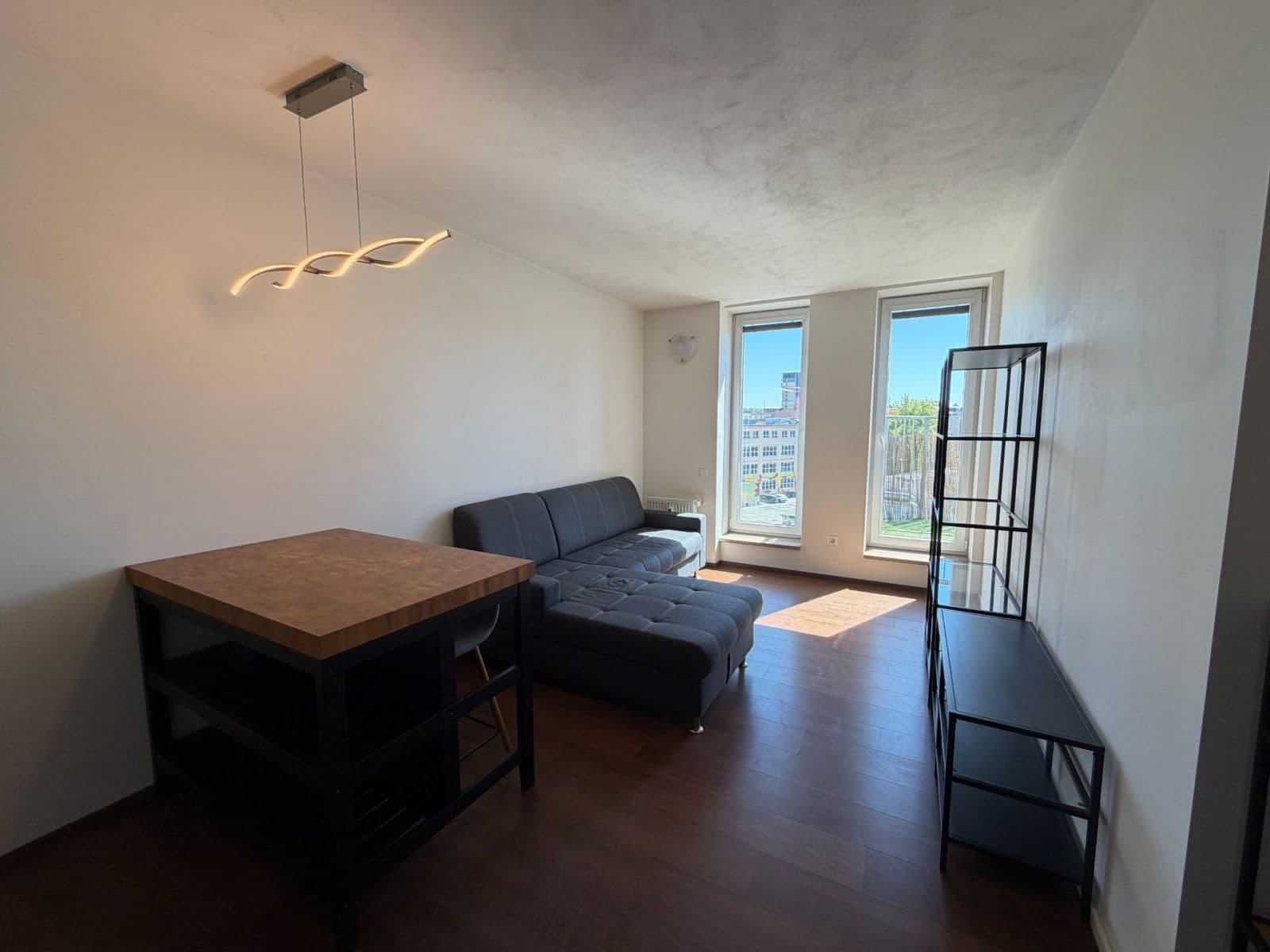 1 bedroom with open-plan kitchen flat to rent, 49 m², Jankovcova, Prague, Prague 1 bedroom with open-plan kitchen flat to rent, 49 m², Jankovcova, Prague, Prague