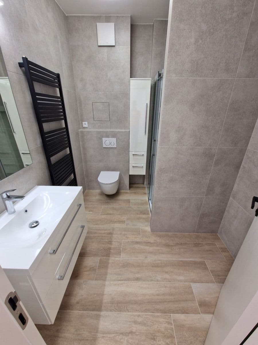 1 bedroom with open-plan kitchen flat to rent, 37 m², U Kříže, Prague, Prague 1 bedroom with open-plan kitchen flat to rent, 37 m², U Kříže, Prague, Prague