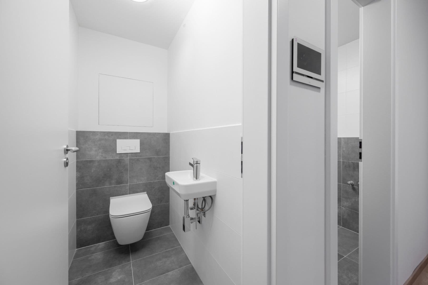Studio flat to rent, 42 m², Nová osada, Jablonec nad Nisou, Liberecký Region Studio flat to rent, 42 m², Nová osada, Jablonec nad Nisou, Liberecký Region