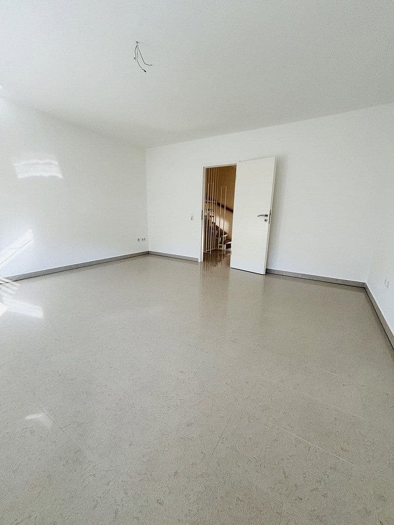 house for sale, 121 m², Sandstrasse 62, Frechen, North Rhine-Westphalia house for sale, 121 m², Sandstrasse 62, Frechen, North Rhine-Westphalia
