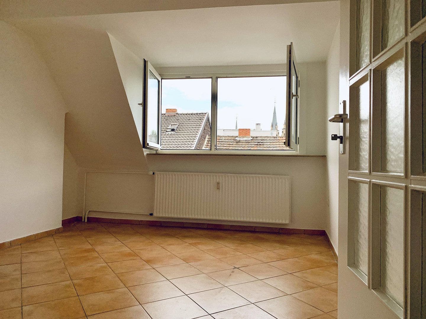 2 bedroom flat to rent, 60 m², Friedrichstraße22, Bonn, North Rhine-Westphalia 2 bedroom flat to rent, 60 m², Friedrichstraße22, Bonn, North Rhine-Westphalia