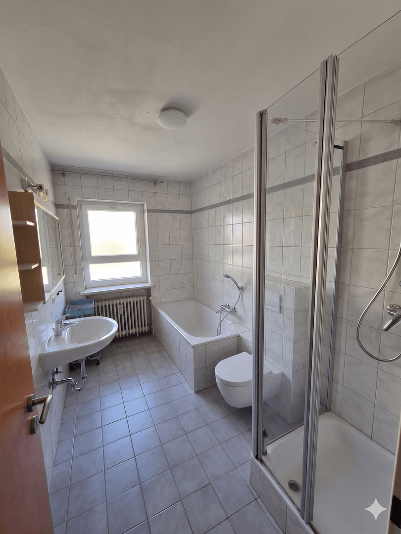 house for sale, 318 m², Neukirchen bei Sulzbach-Rosenberg, Bavaria house for sale, 318 m², Neukirchen bei Sulzbach-Rosenberg, Bavaria
