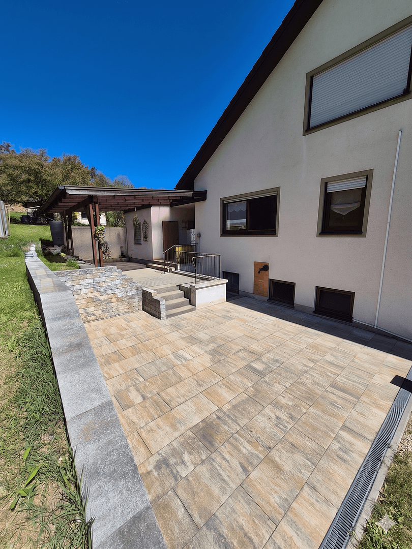 house for sale, 318 m², Neukirchen bei Sulzbach-Rosenberg, Bavaria house for sale, 318 m², Neukirchen bei Sulzbach-Rosenberg, Bavaria