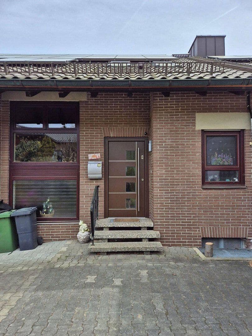 house for sale, 318 m², Neukirchen bei Sulzbach-Rosenberg, Bavaria house for sale, 318 m², Neukirchen bei Sulzbach-Rosenberg, Bavaria