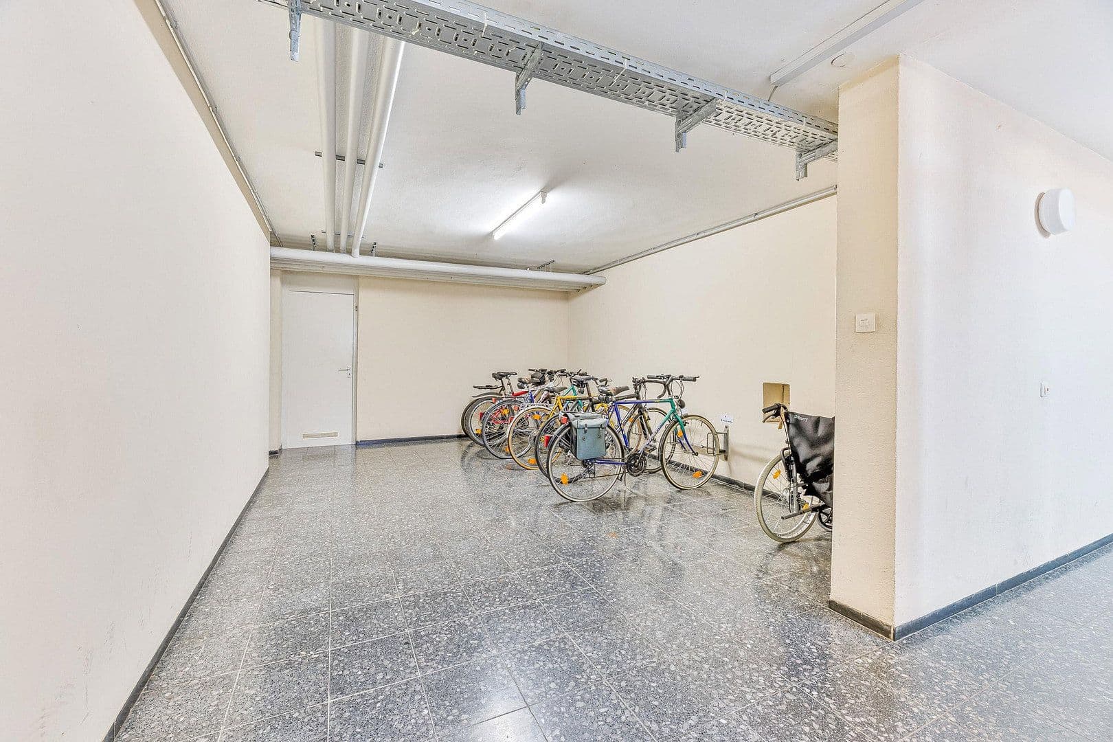 2 bedroom with open-plan kitchen flat for sale, 85 m², Leonberg, Baden-Württemberg 2 bedroom with open-plan kitchen flat for sale, 85 m², Leonberg, Baden-Württemberg
