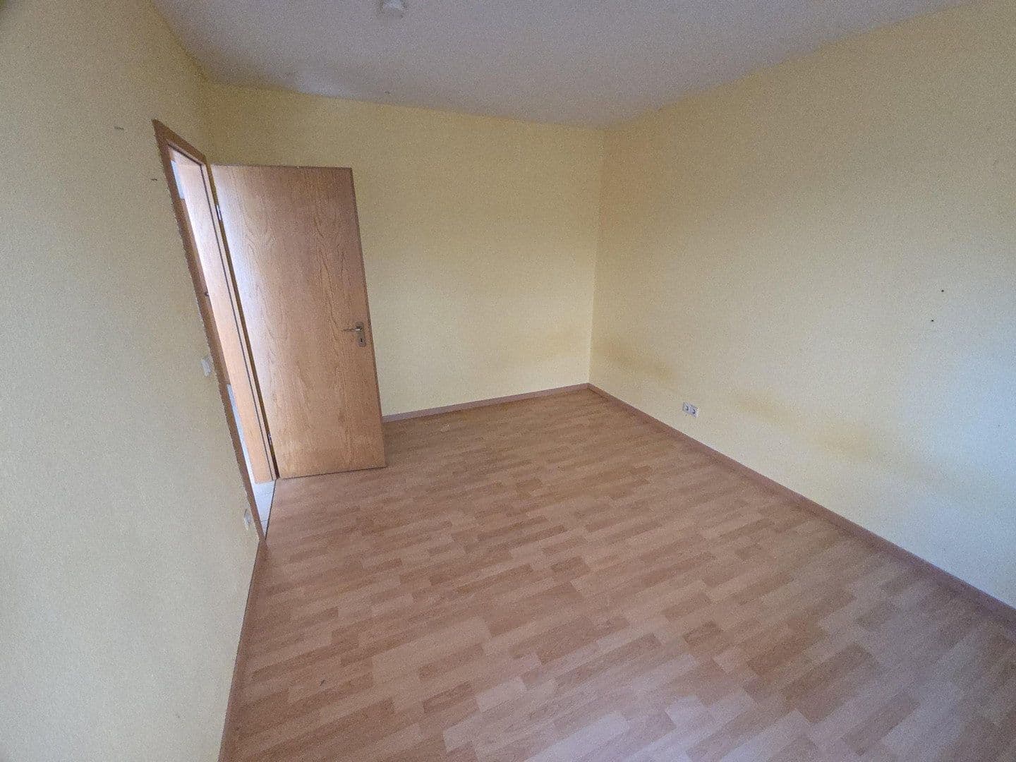 3 bedroom flat to rent, 65 m², Edesheim, Rhineland-Palatinate 3 bedroom flat to rent, 65 m², Edesheim, Rhineland-Palatinate