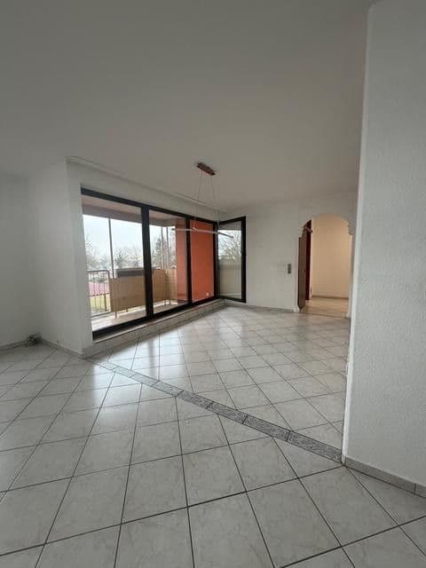 4 bedroom flat to rent, 110 m², Wiesbaden, Hesse 4 bedroom flat to rent, 110 m², Wiesbaden, Hesse