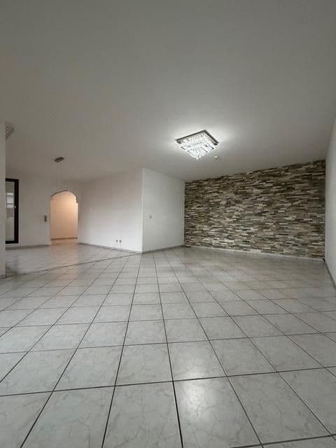 4 bedroom flat to rent, 110 m², Wiesbaden, Hesse 4 bedroom flat to rent, 110 m², Wiesbaden, Hesse