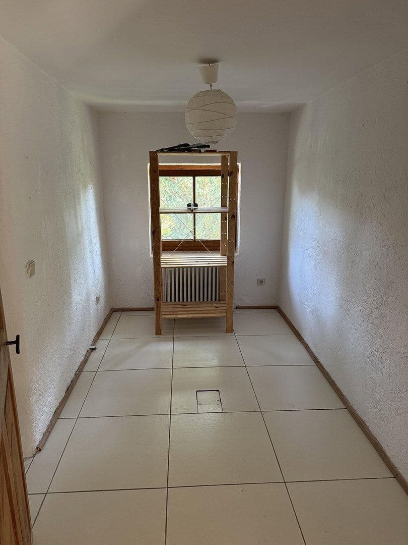 house to rent, 200 m², St Bartholomäus-Weg 2, Holzkirchen, Bavaria house to rent, 200 m², St Bartholomäus-Weg 2, Holzkirchen, Bavaria
