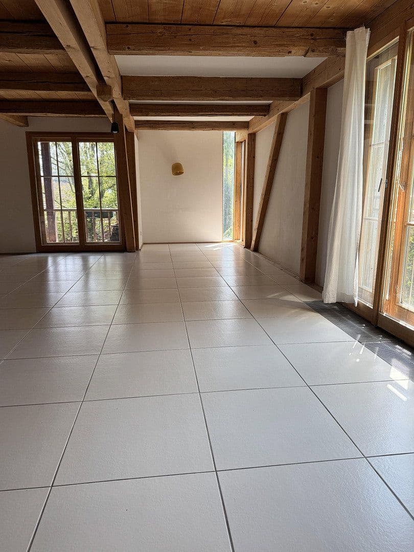 house to rent, 200 m², St Bartholomäus-Weg 2, Holzkirchen, Bavaria house to rent, 200 m², St Bartholomäus-Weg 2, Holzkirchen, Bavaria