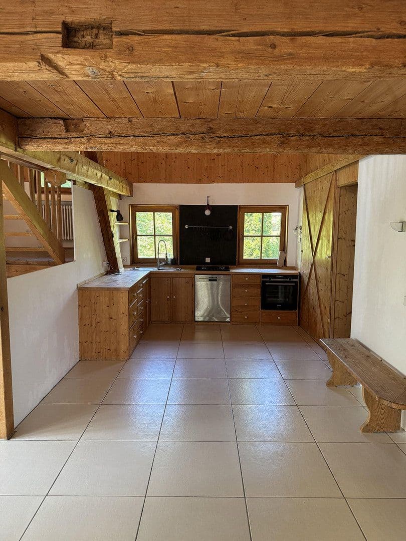 house to rent, 200 m², St Bartholomäus-Weg 2, Holzkirchen, Bavaria house to rent, 200 m², St Bartholomäus-Weg 2, Holzkirchen, Bavaria