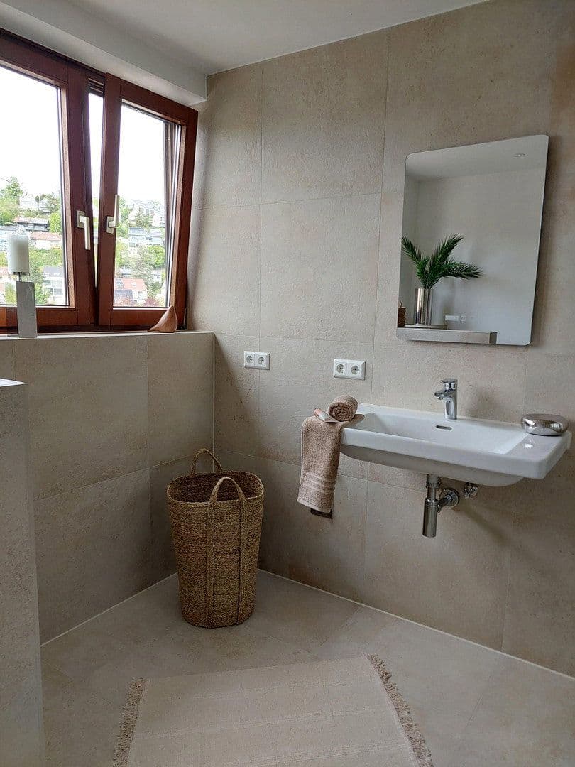 3 bedroom with open-plan kitchen flat for sale, 93 m², Leonberg, Baden-Württemberg 3 bedroom with open-plan kitchen flat for sale, 93 m², Leonberg, Baden-Württemberg