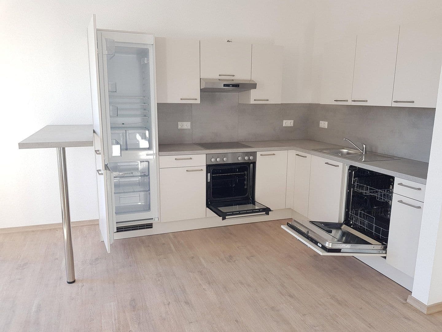 1 bedroom with open-plan kitchen flat to rent, 61 m², Leißnerstraße 72, Plauen, Saxony 1 bedroom with open-plan kitchen flat to rent, 61 m², Leißnerstraße 72, Plauen, Saxony