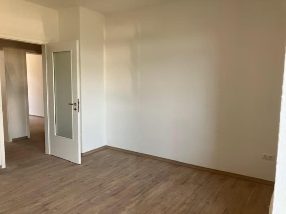 1 bedroom with open-plan kitchen flat to rent, 61 m², Leißnerstraße 72, Plauen, Saxony 1 bedroom with open-plan kitchen flat to rent, 61 m², Leißnerstraße 72, Plauen, Saxony