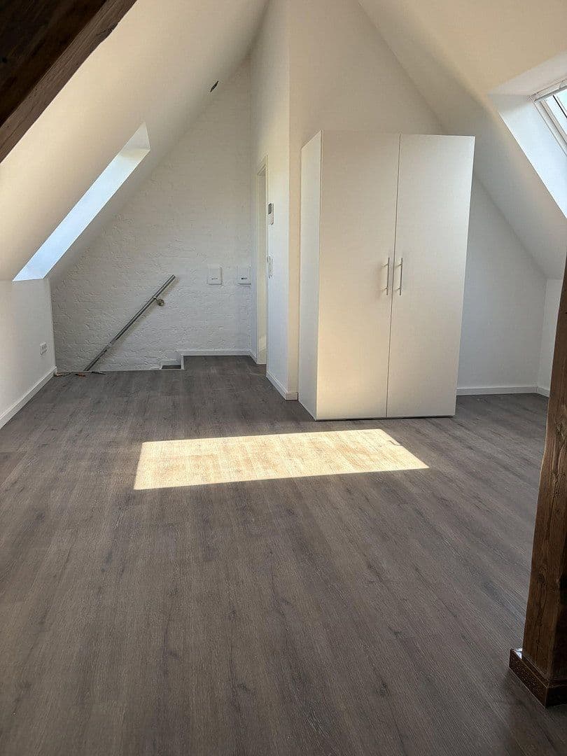 4 bedroom flat to rent, 105 m², Luxemburger Str.259, Köln, North Rhine-Westphalia 4 bedroom flat to rent, 105 m², Luxemburger Str.259, Köln, North Rhine-Westphalia