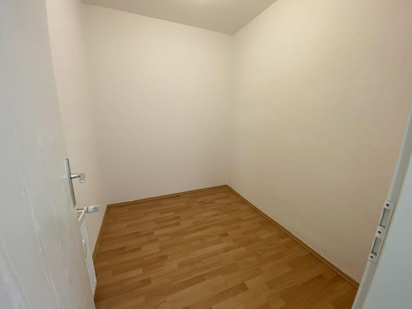 1 bedroom with open-plan kitchen flat to rent, 56 m², Lemsdorfer Weg 10, Magdeburg, Saxony-Anhalt 1 bedroom with open-plan kitchen flat to rent, 56 m², Lemsdorfer Weg 10, Magdeburg, Saxony-Anhalt