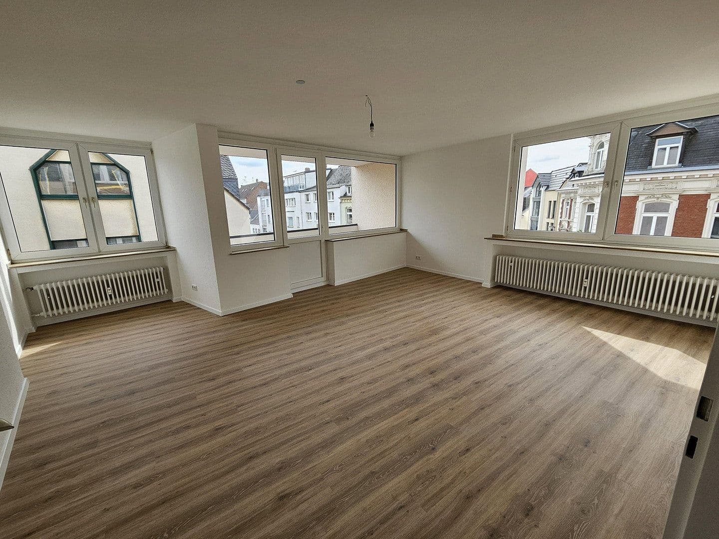 3 bedroom flat to rent, 87 m², Kölner Str. 17, Leverkusen, North Rhine-Westphalia 3 bedroom flat to rent, 87 m², Kölner Str. 17, Leverkusen, North Rhine-Westphalia