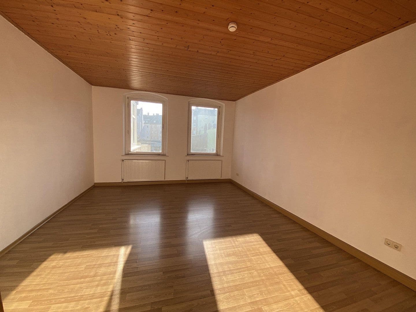 4 bedroom flat to rent, 100 m², Hof, Bavaria 4 bedroom flat to rent, 100 m², Hof, Bavaria
