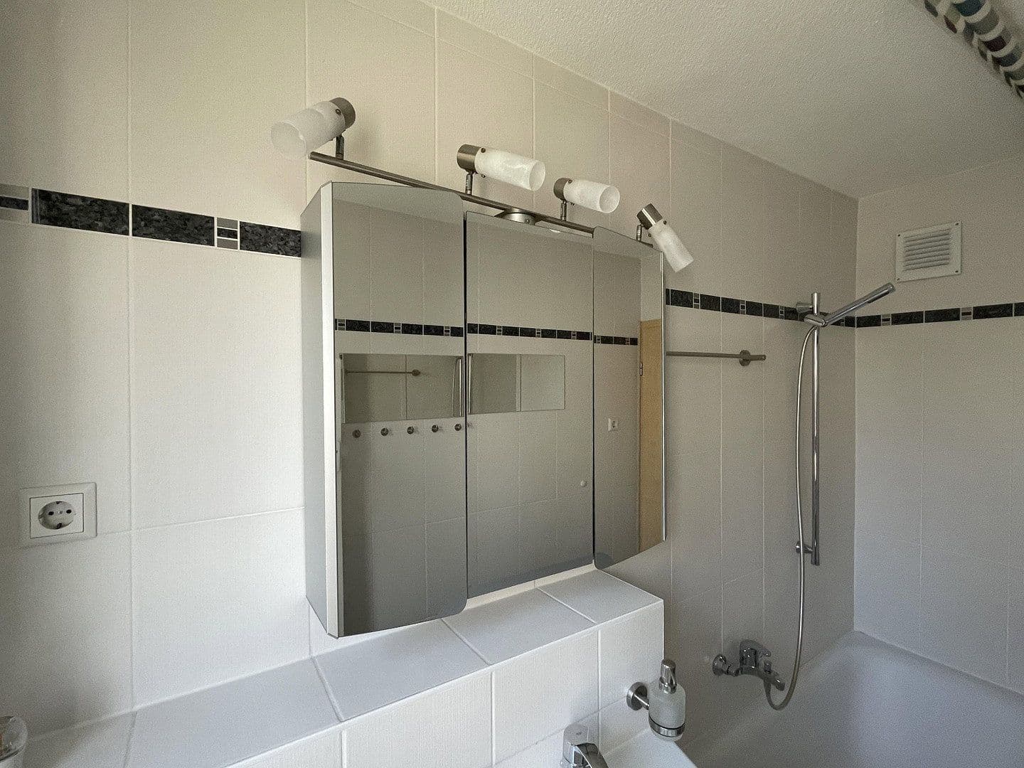 3 bedroom flat to rent, 60 m², Comeniusstraße 38, Chemnitz, Saxony 3 bedroom flat to rent, 60 m², Comeniusstraße 38, Chemnitz, Saxony