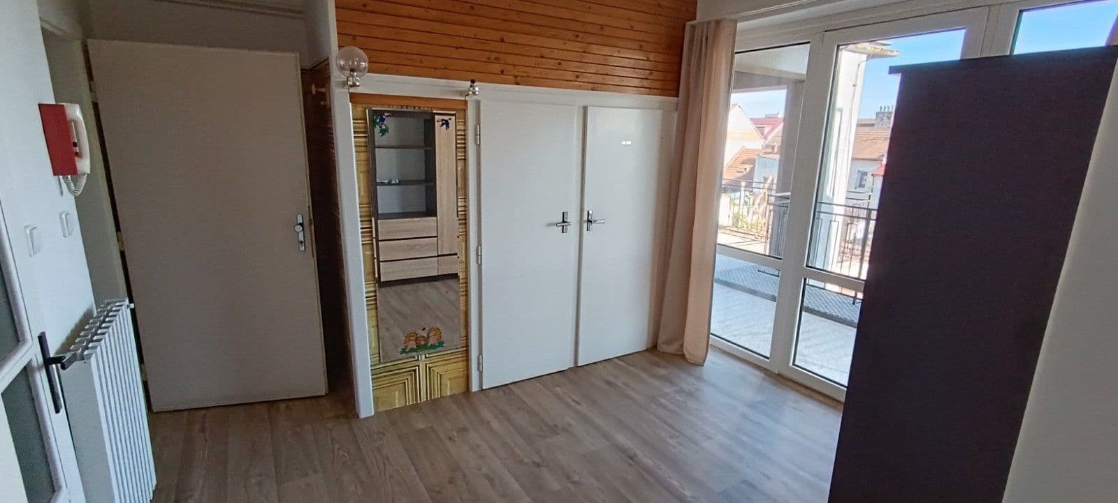 4 bedroom with open-plan kitchen flat to rent, 150 m², Nivky, Brno, Jihomoravský Region 4 bedroom with open-plan kitchen flat to rent, 150 m², Nivky, Brno, Jihomoravský Region